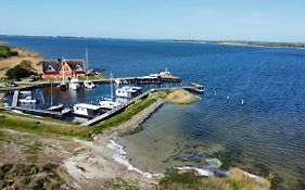 Hausboote und Fewo Vieregge